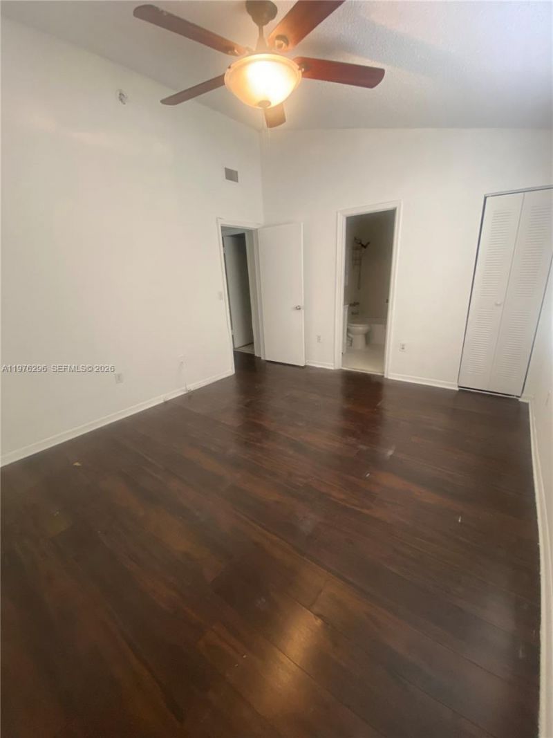 6245 Kendale Lakes Cir, Unit 209, Miami, FL 33183 Photo