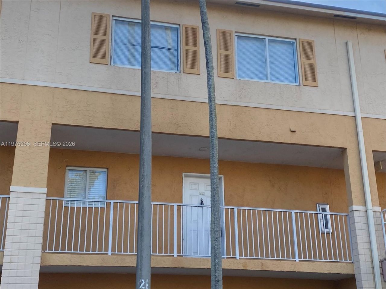 6245 Kendale Lakes Cir, Unit 209, Miami, FL 33183 Photo