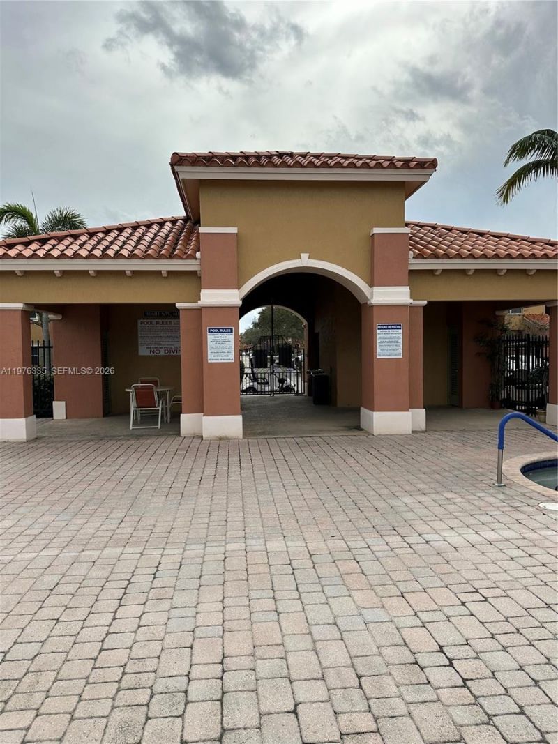 745 SW 107th Ave, Pembroke Pines, FL 33025 Photo