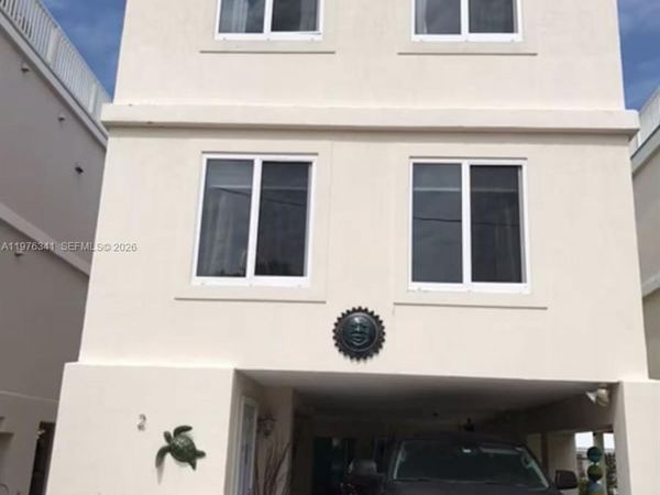 12400 Overseas Hwy , Marathon, FL 33050