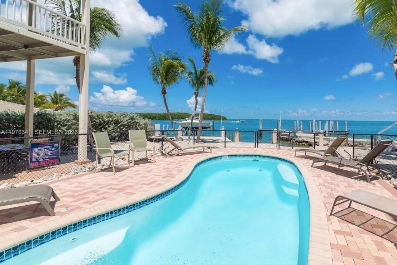 12400 Overseas Hwy , Marathon, FL 33050 Photo