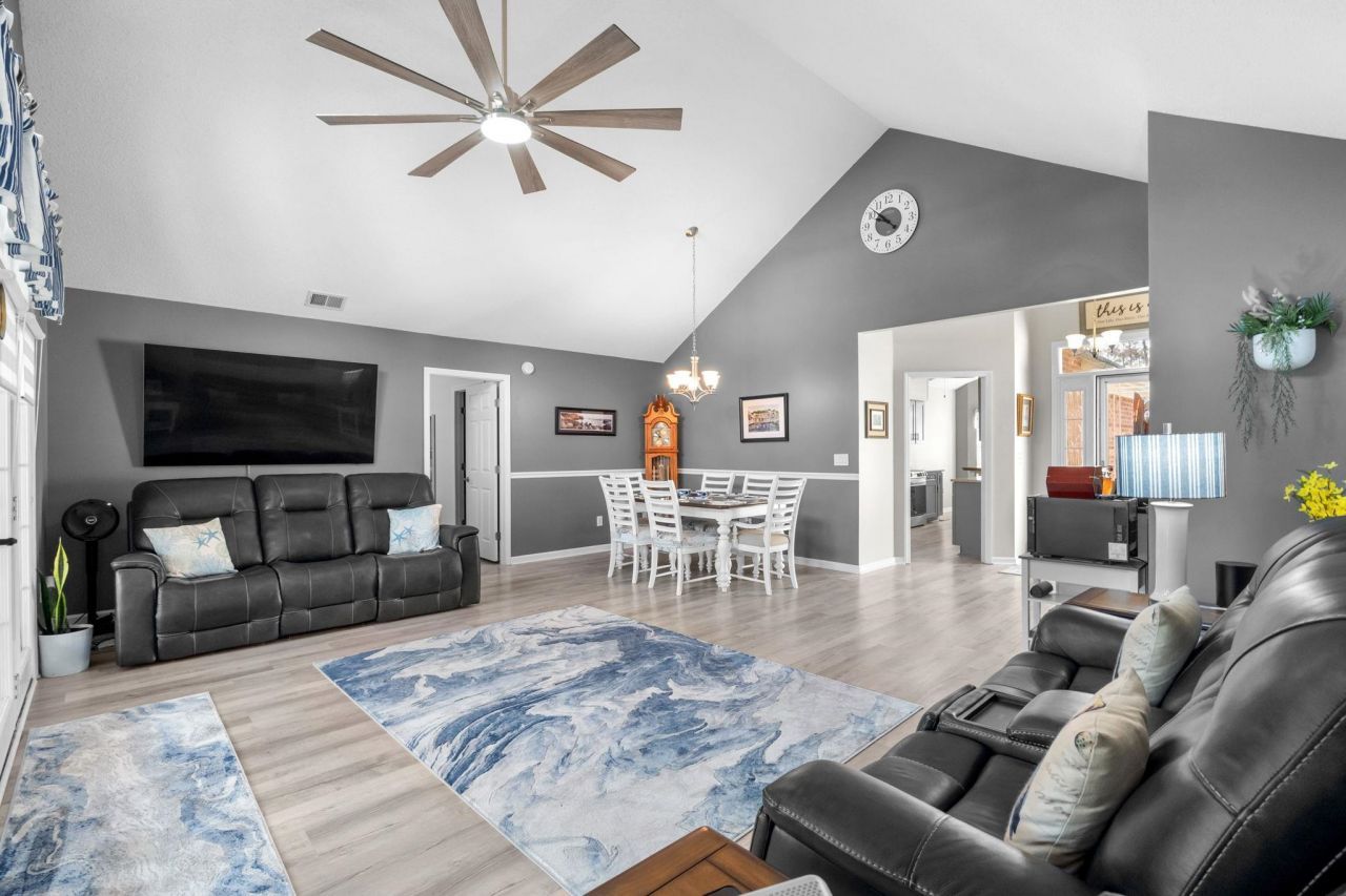 219 Beechwood Ct. Photo 13