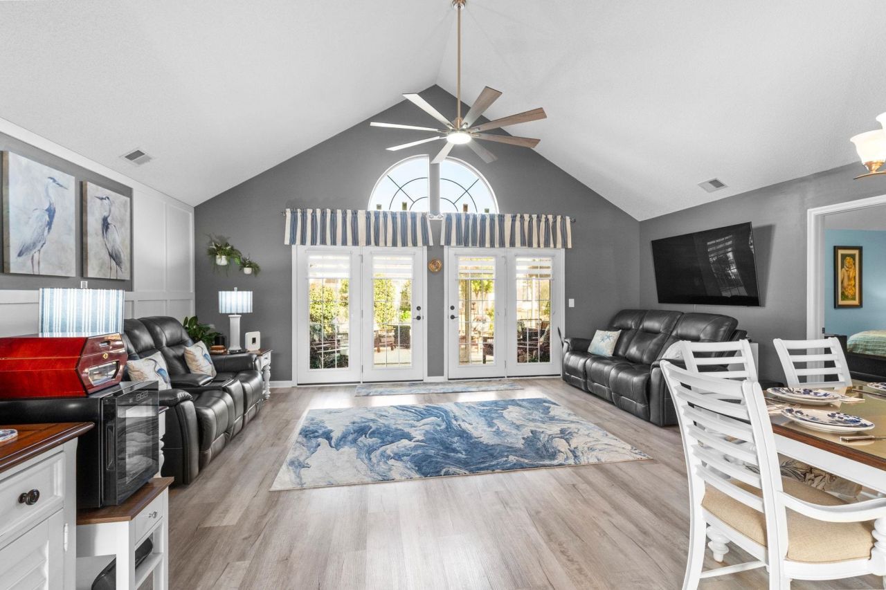 219 Beechwood Ct. Photo 16