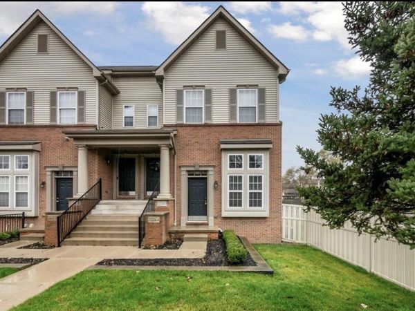 22264 Abbey Lane, Dearborn, MI 48124