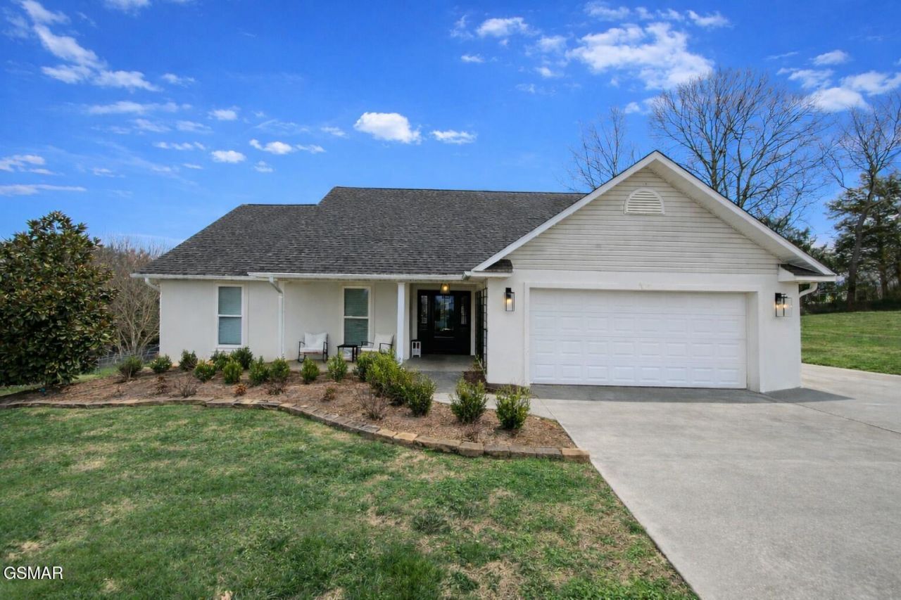1621 Upper Ridge Court, Sevierville, TN 37862 Main Photo