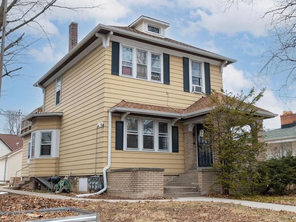 2715 N Humboldt BOULEVARD, Milwaukee, WI 53212