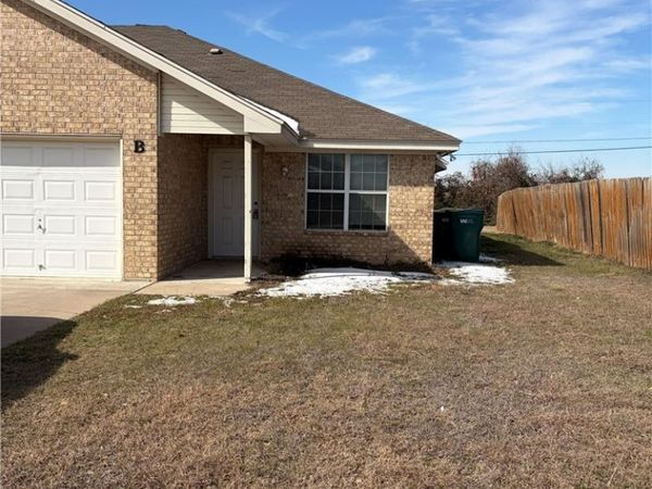503 Manhattan Drive , Unit B, Nolanville, TX 76559