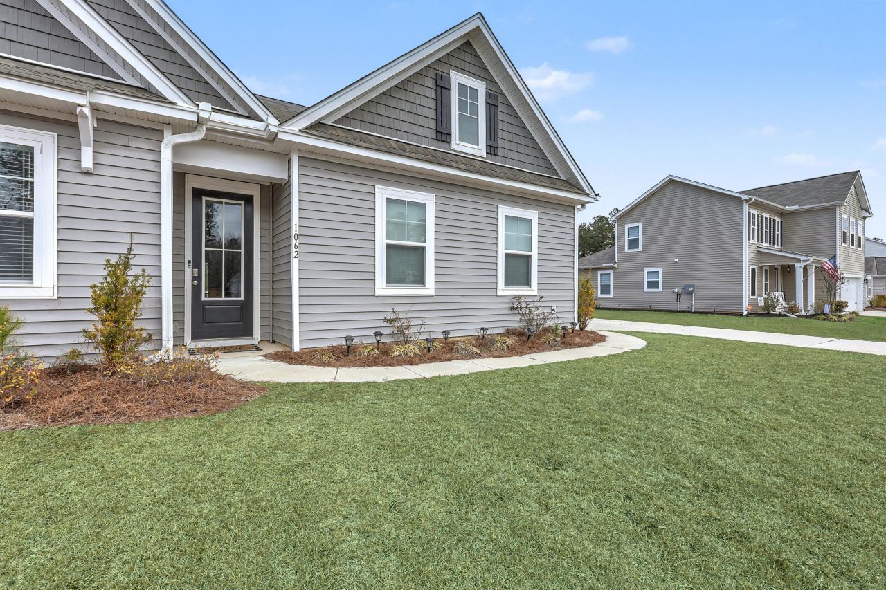 1062 Wading Point Boulevard Photo 8