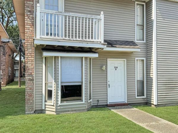 759 E Boyd Dr, Unit #D, Baton Rouge, LA 70808