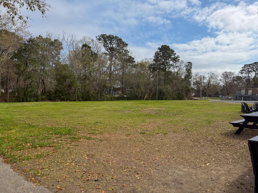 1001 Harbor View Road Photo 15