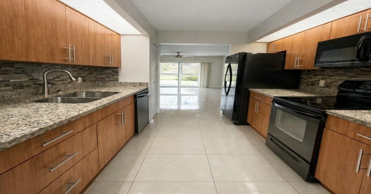 12551 SW 16th Court, Unit 206c, Pembroke Pines, FL 33027 Photo