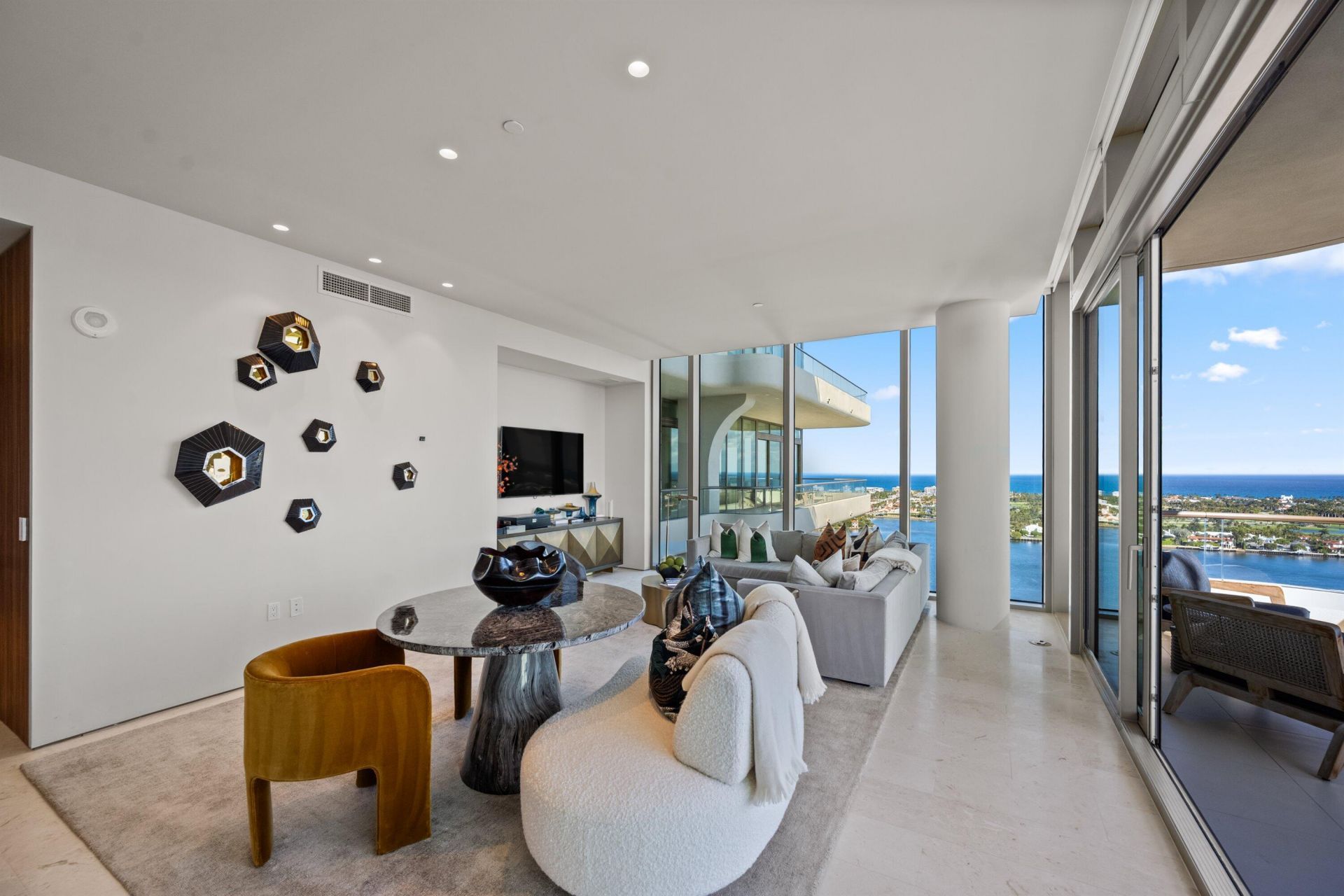 200 Arkona Court, Unit 2302, West Palm Beach, FL 33401 Photo