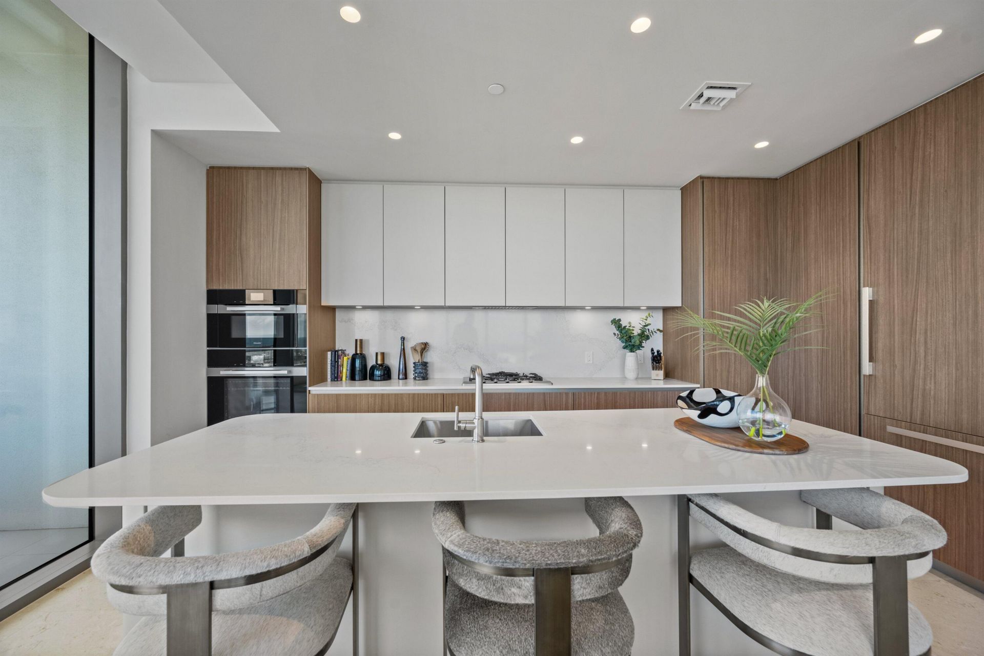 200 Arkona Court, Unit 2302, West Palm Beach, FL 33401 Photo