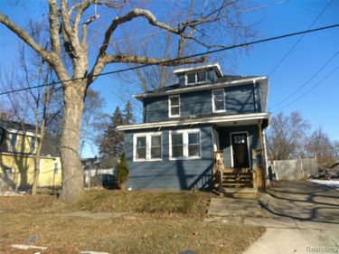 912 Huron Street , Flint, MI 48507
