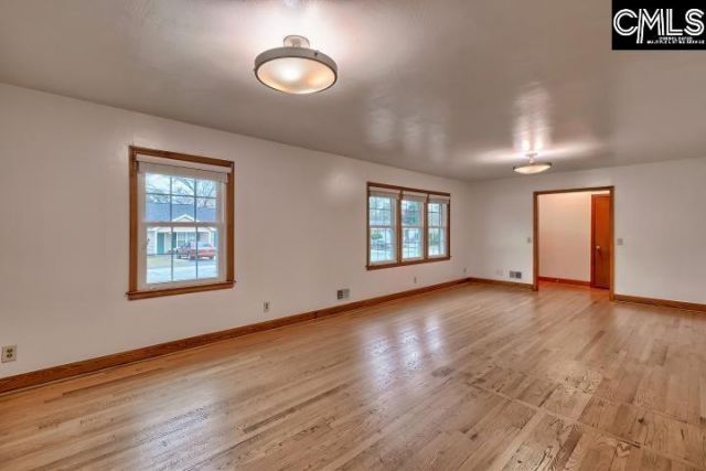 207 Woodhaven Drive Photo 14