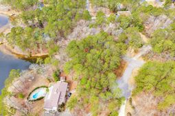 156 Runneymede Drive  photo 4