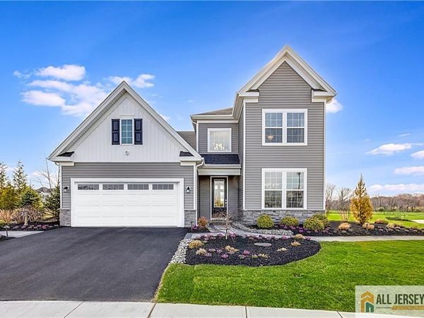 6 Galerie Court , Monroe Township, NJ 08831