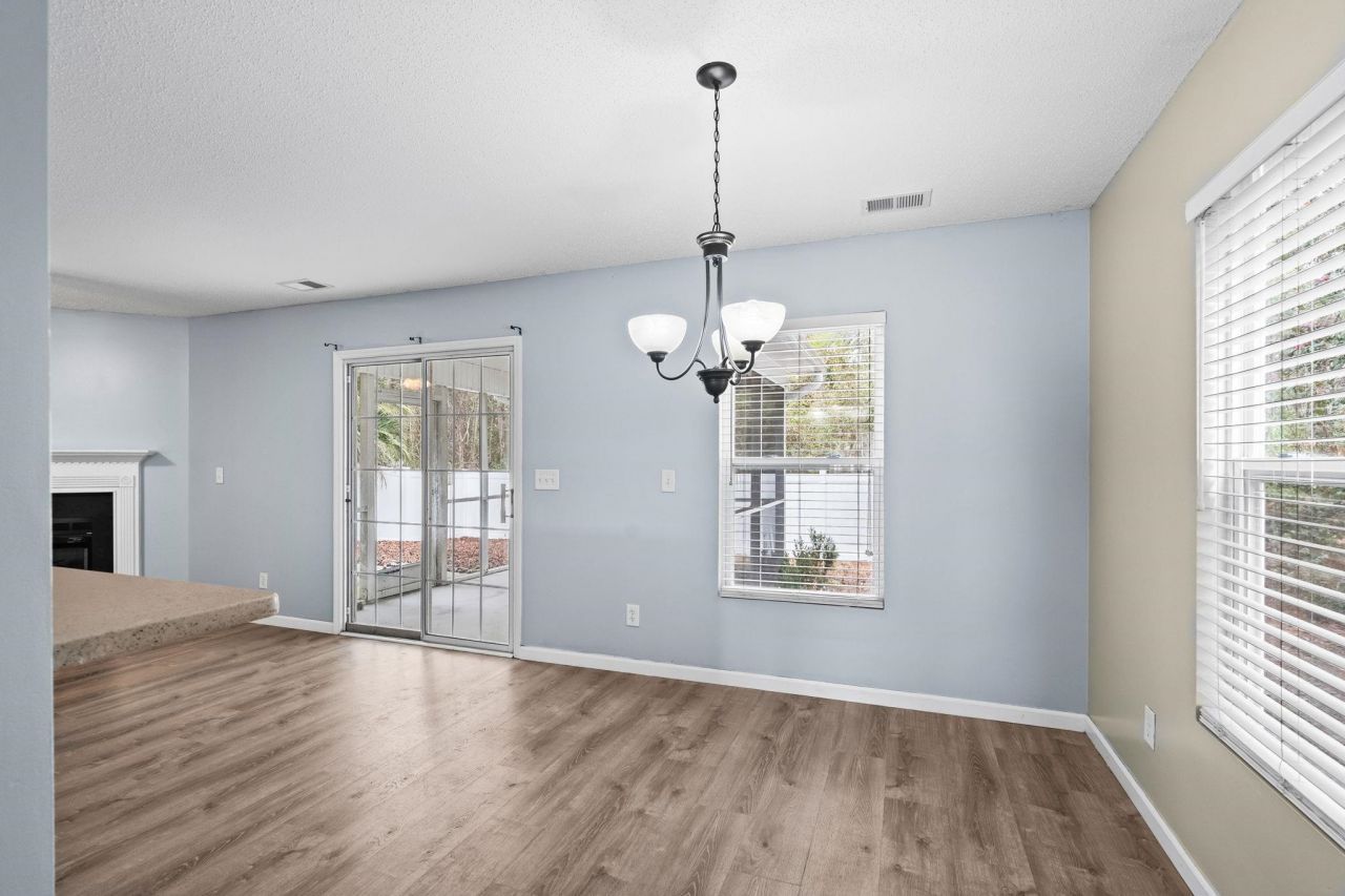 156 Weeping Willow Dr. Photo 14