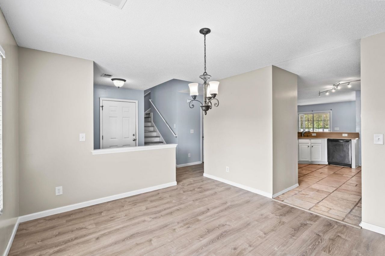 156 Weeping Willow Dr. Photo 17