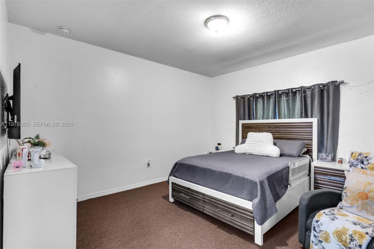 11017 SW 226th Ter , Miami, FL 33170 Photo