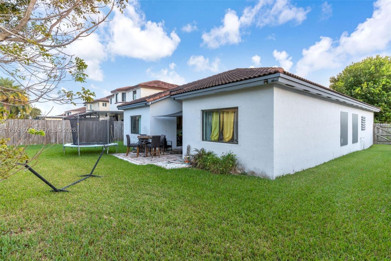 11017 SW 226th Ter , Miami, FL 33170 Photo