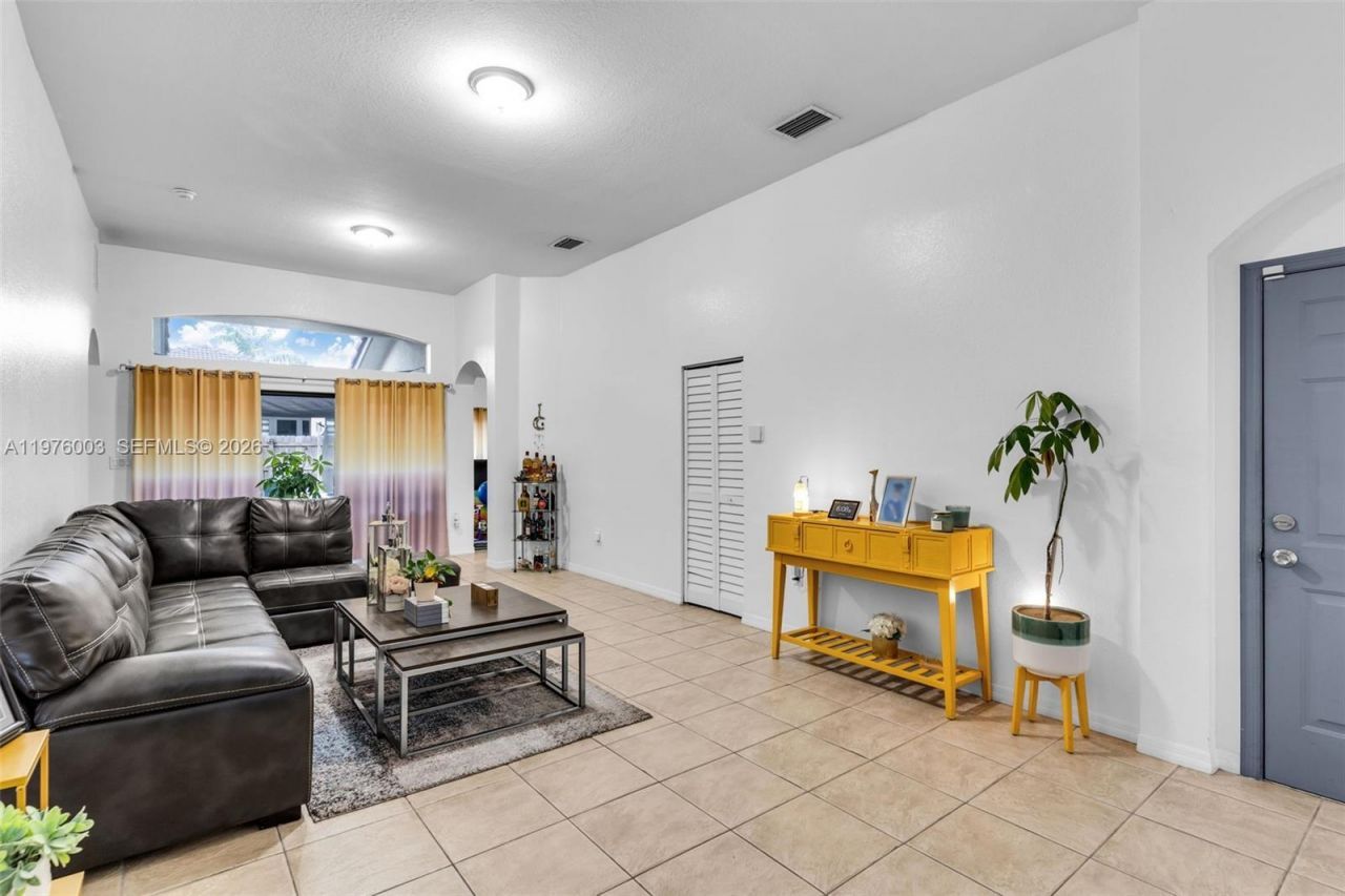 11017 SW 226th Ter , Miami, FL 33170 Photo