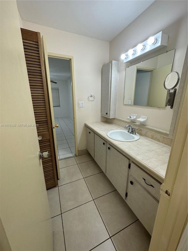 11279 SW 88th St , Unit 210K, Miami, FL 33176 Photo