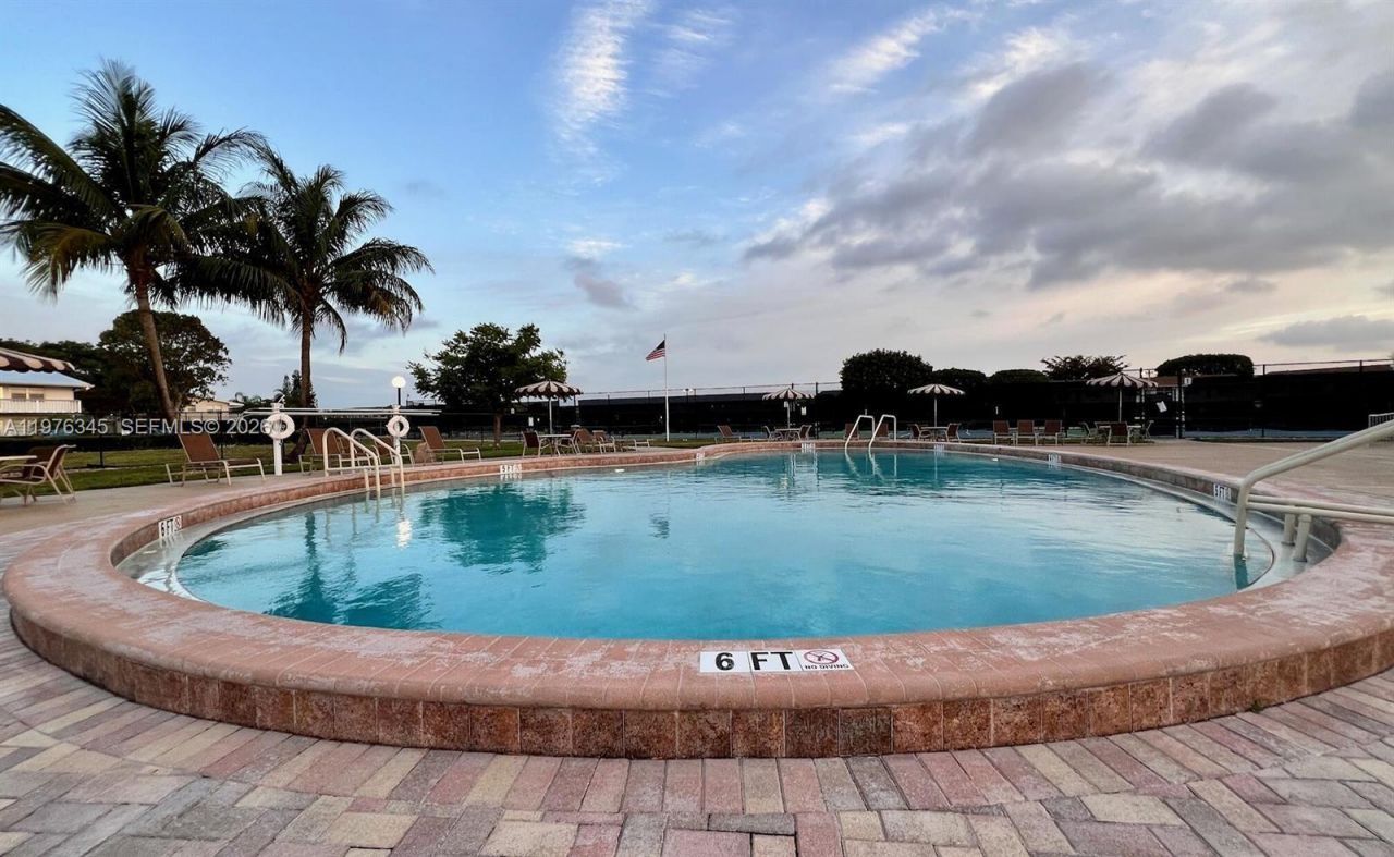 118 Northampton F , Unit 118, West Palm Beach, FL 33417 Photo