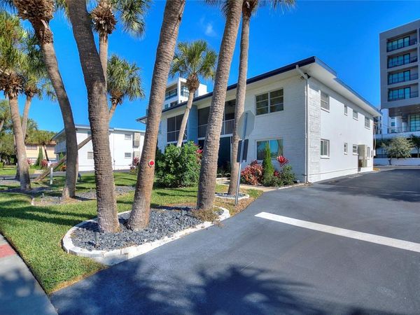 4300 37TH STREET S, Unit 4, ST PETERSBURG, FL 33711