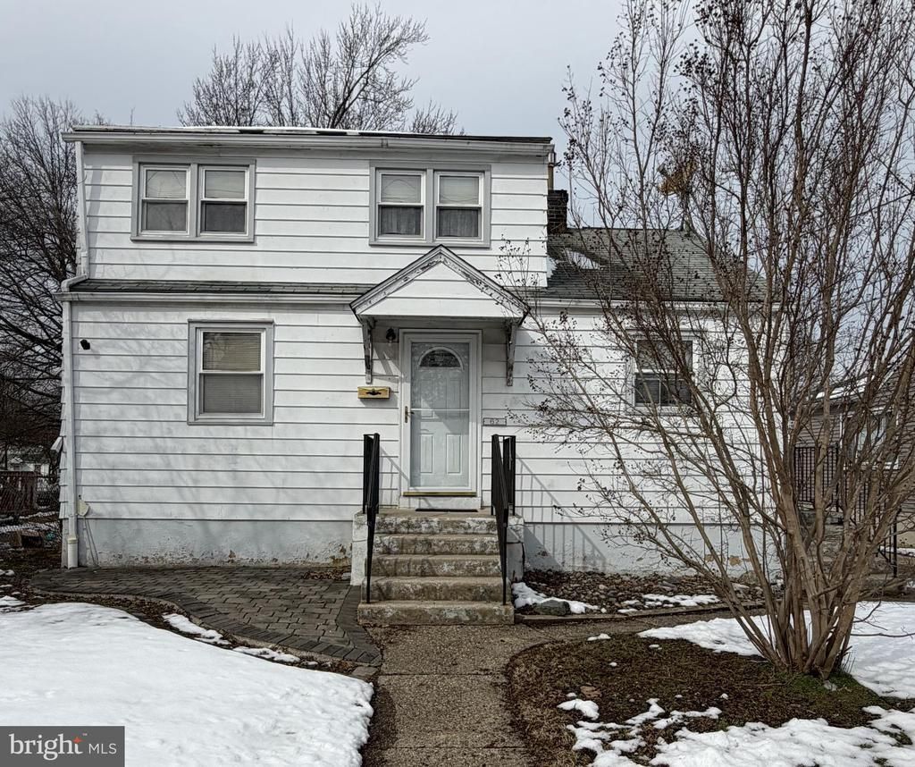 62 Warren Avenue, Bellmawr, NJ 08031 Main Photo