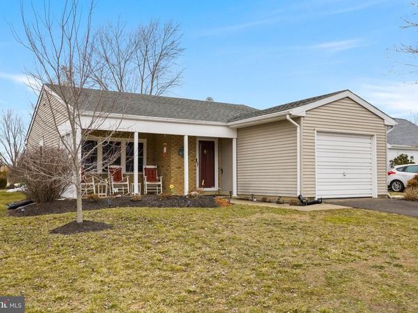 47 CHATHAM PLACE, SOUTHAMPTON, NJ 08088