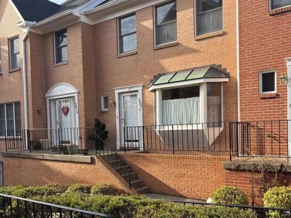 207 A LOCUST STREET SE, VIENNA, VA 22180