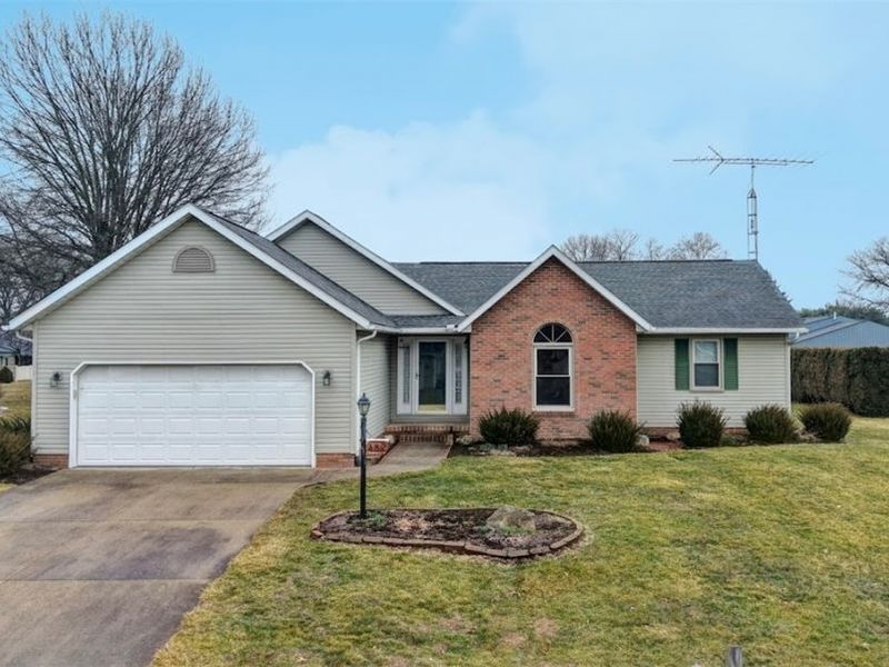 489 Oak Avenue, Strasburg, OH 44680 Photo 1