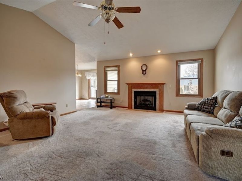 489 Oak Avenue, Strasburg, OH 44680 Photo 6