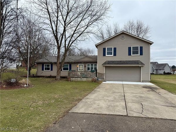 5000 Mildred Circle SW, Navarre, OH 44662