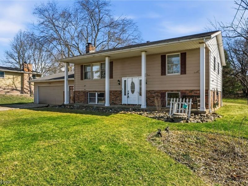 13100 Market Avenue N, Hartville, OH 44632 Photo 3