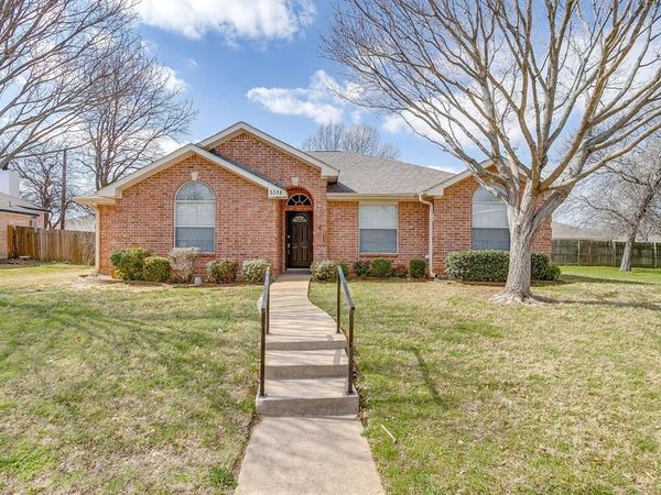 5518 Chimney Rock Drive, Arlington, TX 76017