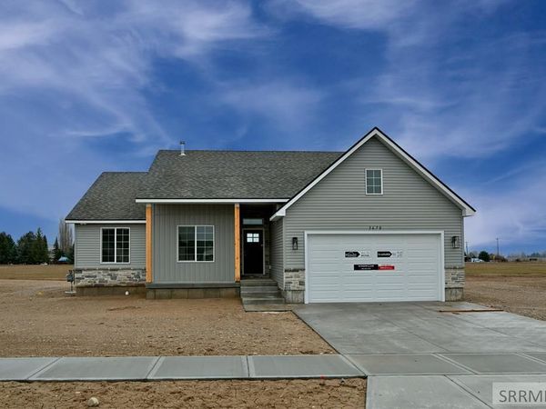 3670 Kingsboro Avenue, AMMON, ID 83406