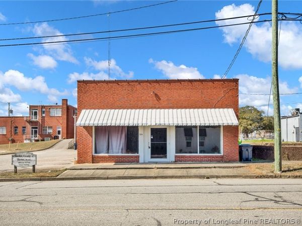 104 S Cypress Street, Elizabethtown, NC 28337