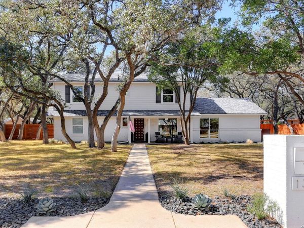 131 William Classen, Hollywood Park, TX 78232