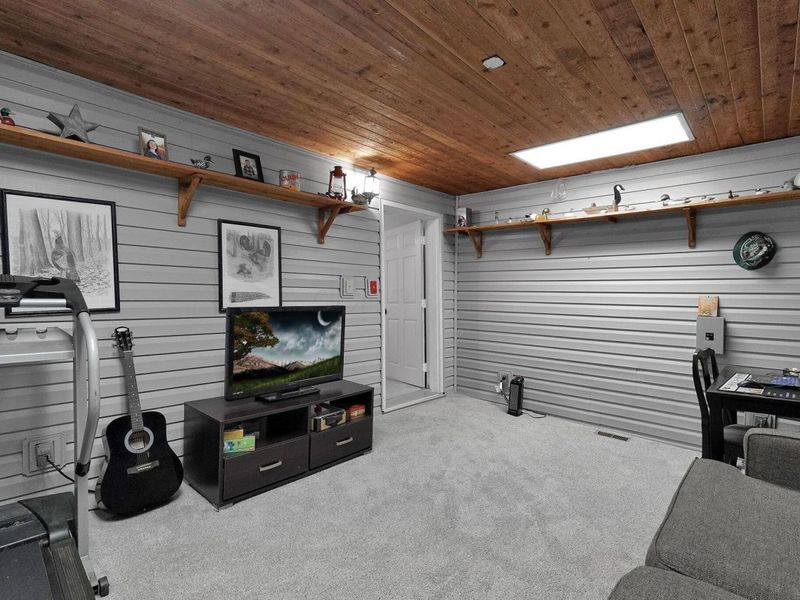 19616 North Street , Laurelville, OH 43135 Photo 17