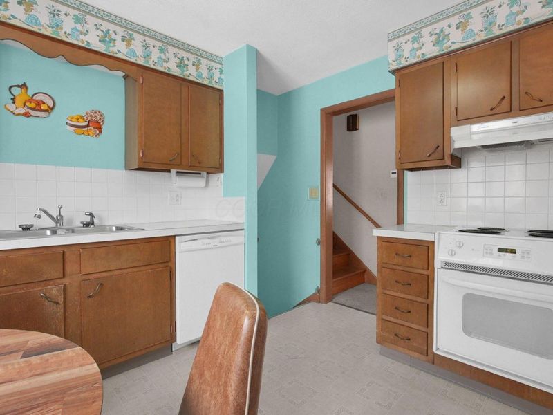 10468 Loches Road , Saint Louisville, OH 43071 Photo 12