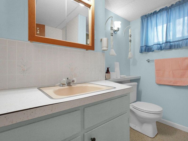 10468 Loches Road , Saint Louisville, OH 43071 Photo 23