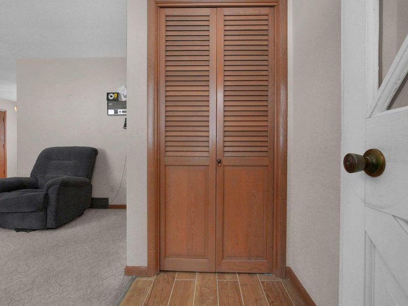 10468 Loches Road , Saint Louisville, OH 43071 Photo 3