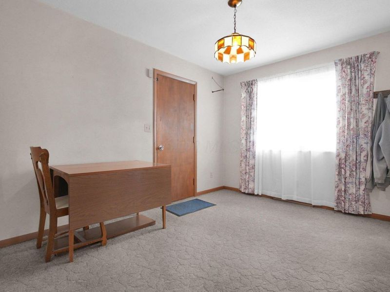 10468 Loches Road , Saint Louisville, OH 43071 Photo 7