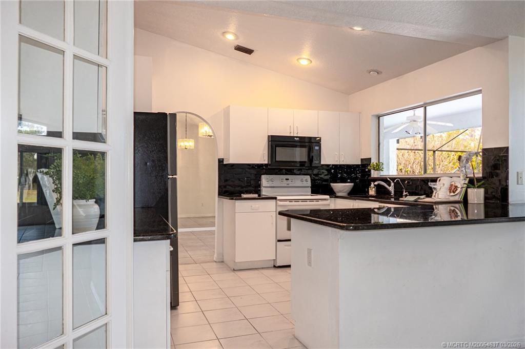 2773 SE Bluem Way, Port Saint Lucie, FL 34952 Photo