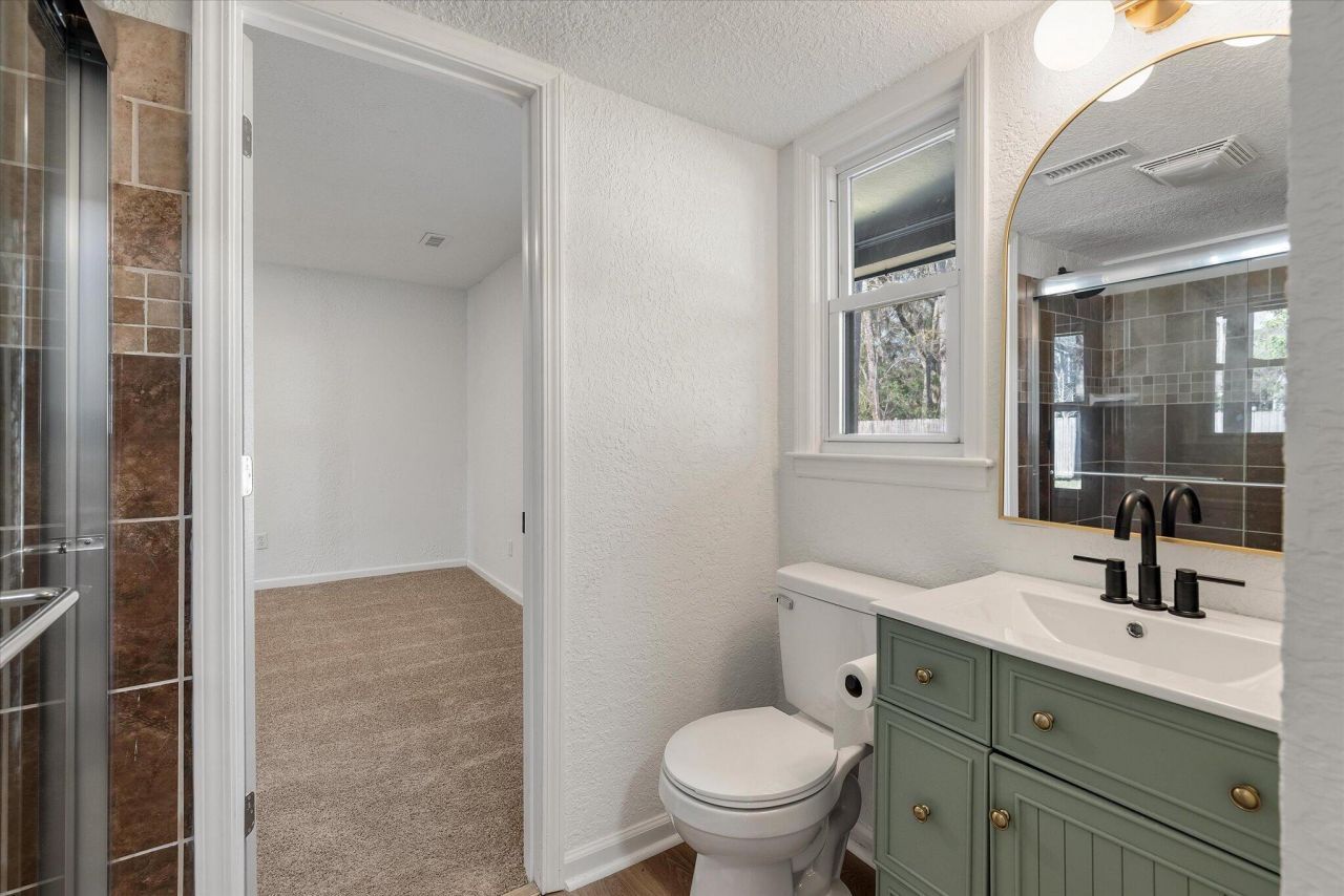 325 Fairington Drive Photo 35