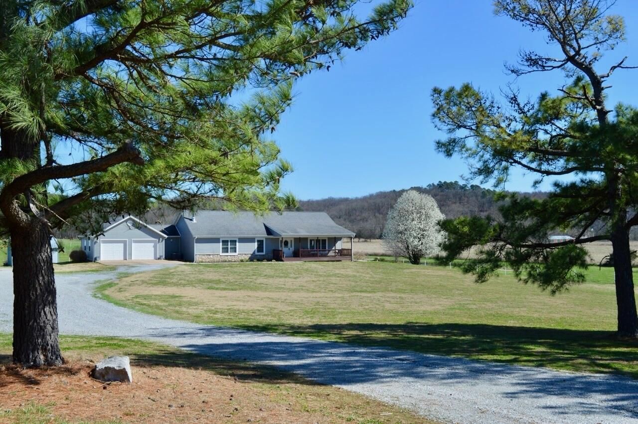 8840 Arkansas 43 Maysville, AR 72747