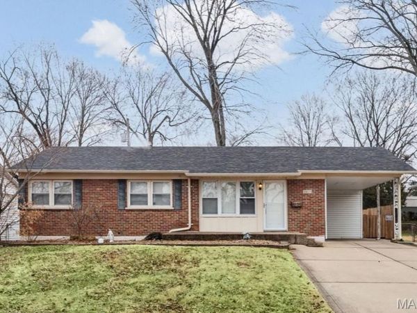 4423 Little Chief Drive, St Louis, MO 63123