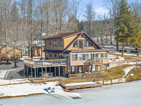 22559 Conrad Road, Copemish, MI 49625